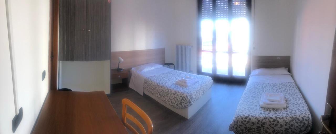 New Family Inn Pero Bagian luar foto