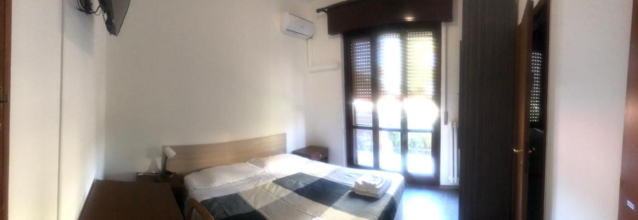 New Family Inn Pero Bagian luar foto
