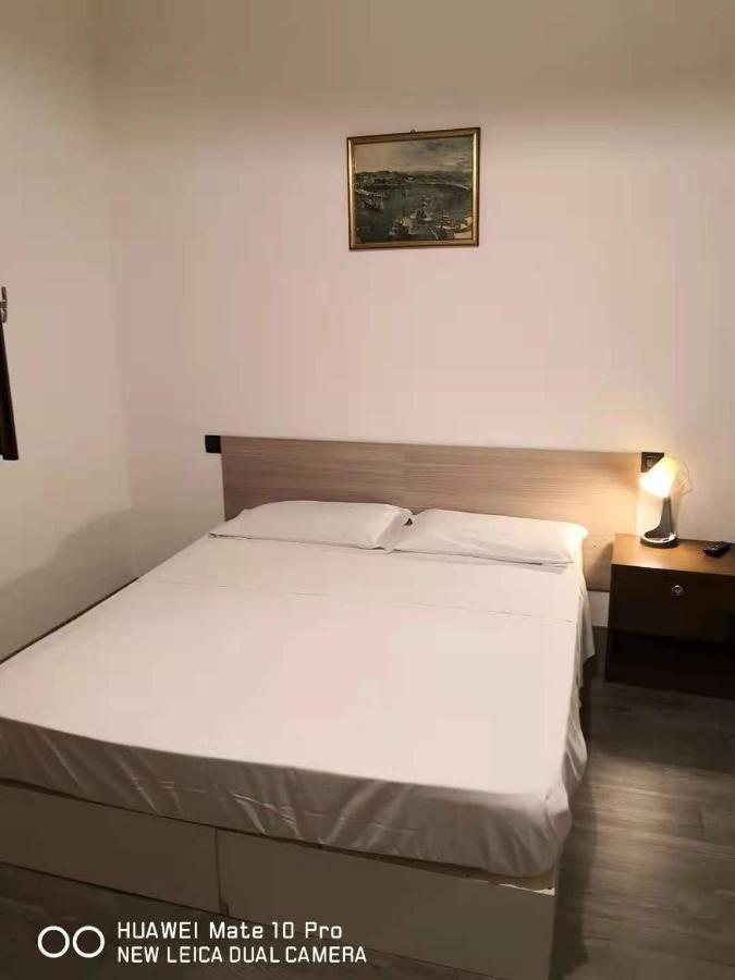 New Family Inn Pero Bagian luar foto